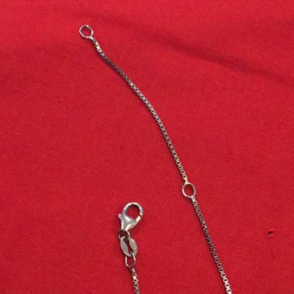 Sterling silver necklace with CZ pendant - Picture 5 of 5